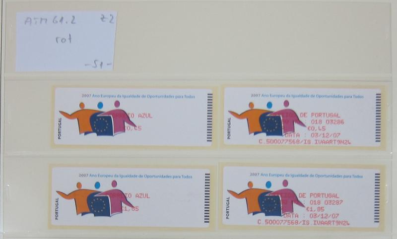 0265 (251).jpg -     Lote:    265      Colecção Especializada - Etiquetas      Lotes Especiais       Descrição:      1981/2010 &mdash; Etiquetas.   Coleção composta por 12 álbuns com etiquetas desde percursoras e Framas até 2010, com provas, erros, FDC's, etiquetas novas e usadas, sobrescritos circulados, variedades de impressão e papéis. Importante estudo. Lote a ver.        Lote ETQ       Valor Base:     &euro; 3000,00     Valor Venda:     &euro;      